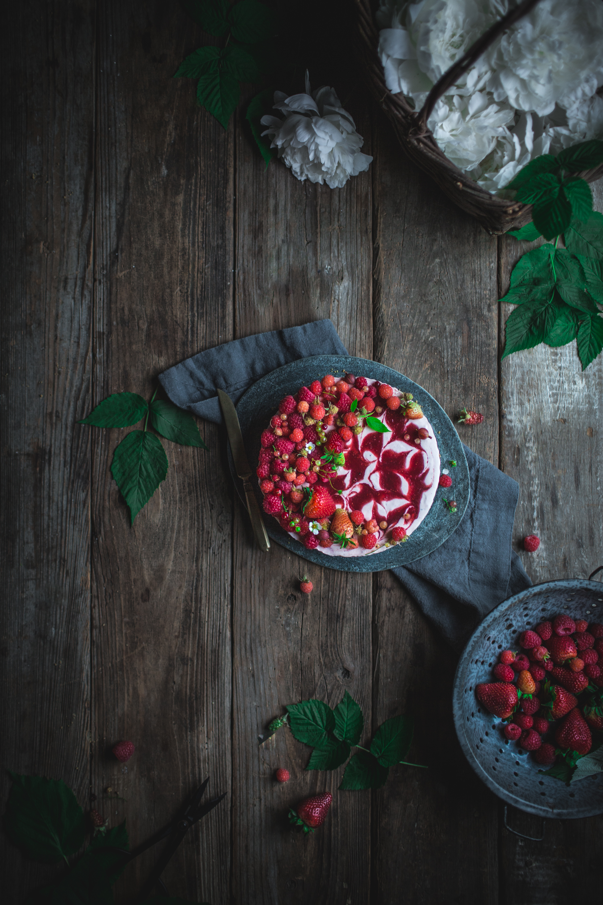 berry, black, pepper, cheesecake, no, bake, first, we, eat cookbook, eva kosmas flores, summer, dessert, cold, cool, refrigerated