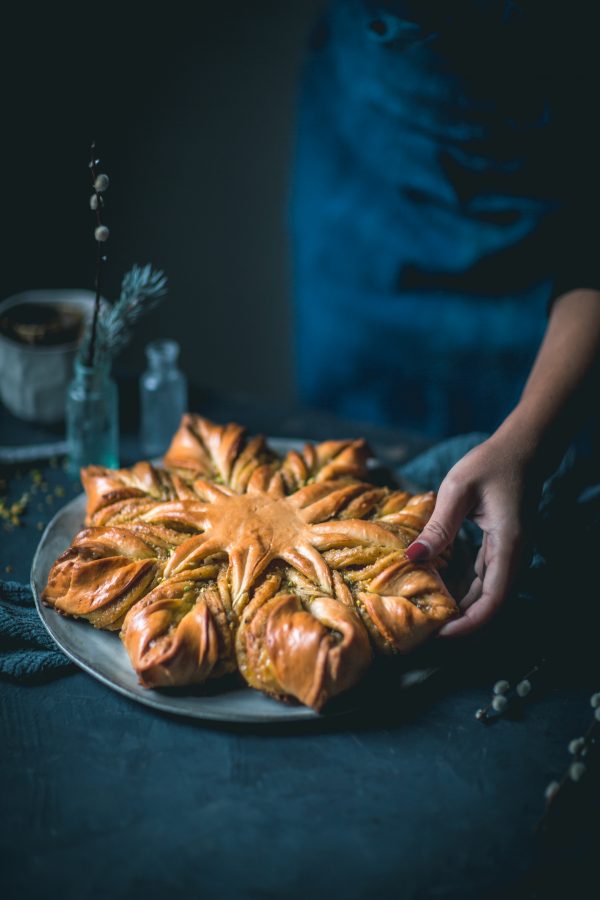 Pistachio Star Bread