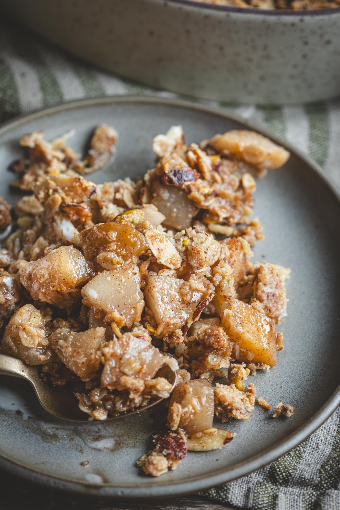 Pear Crisp with Almonds and Coconut