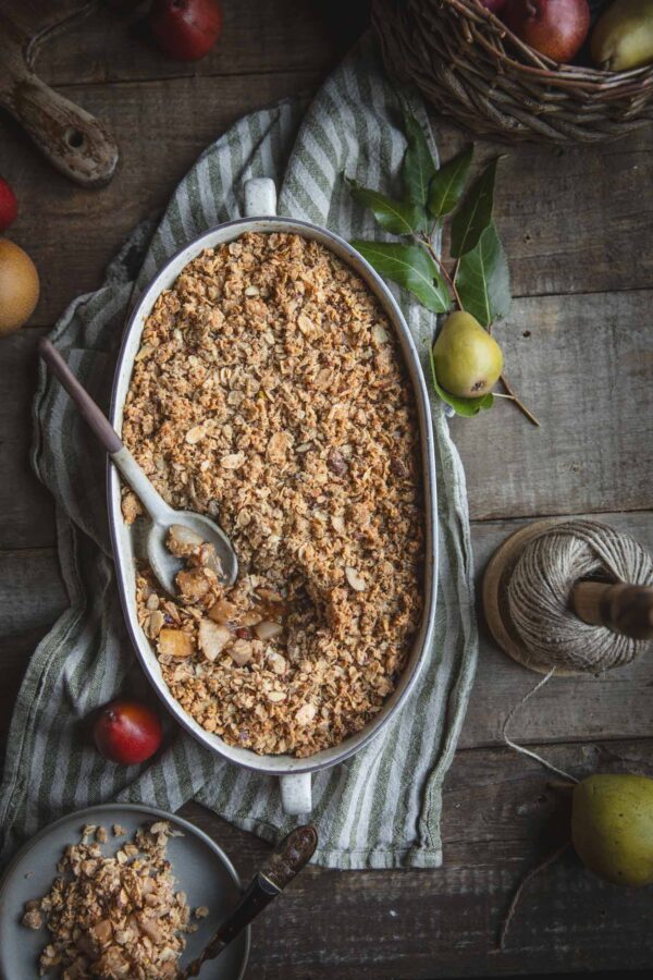 Pear Crisp with Almonds and Coconut